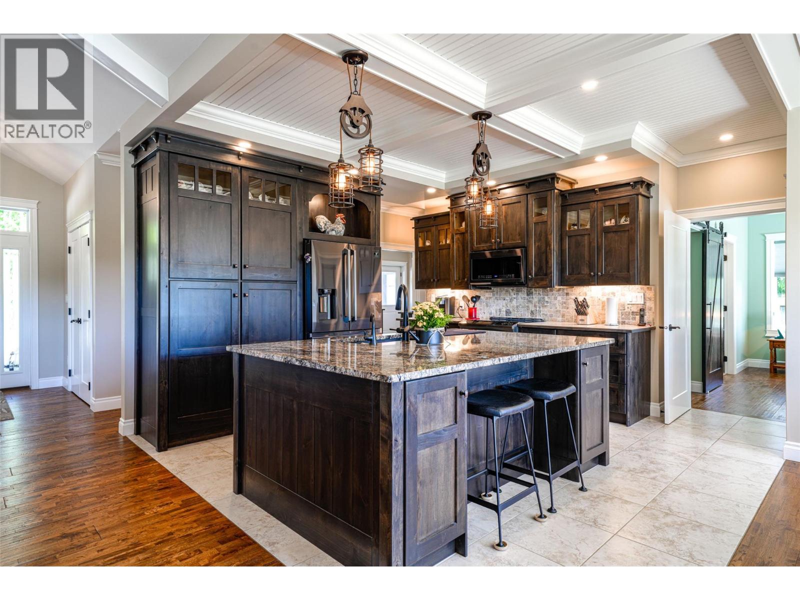  6209 Tatlow Road, Salmon Arm