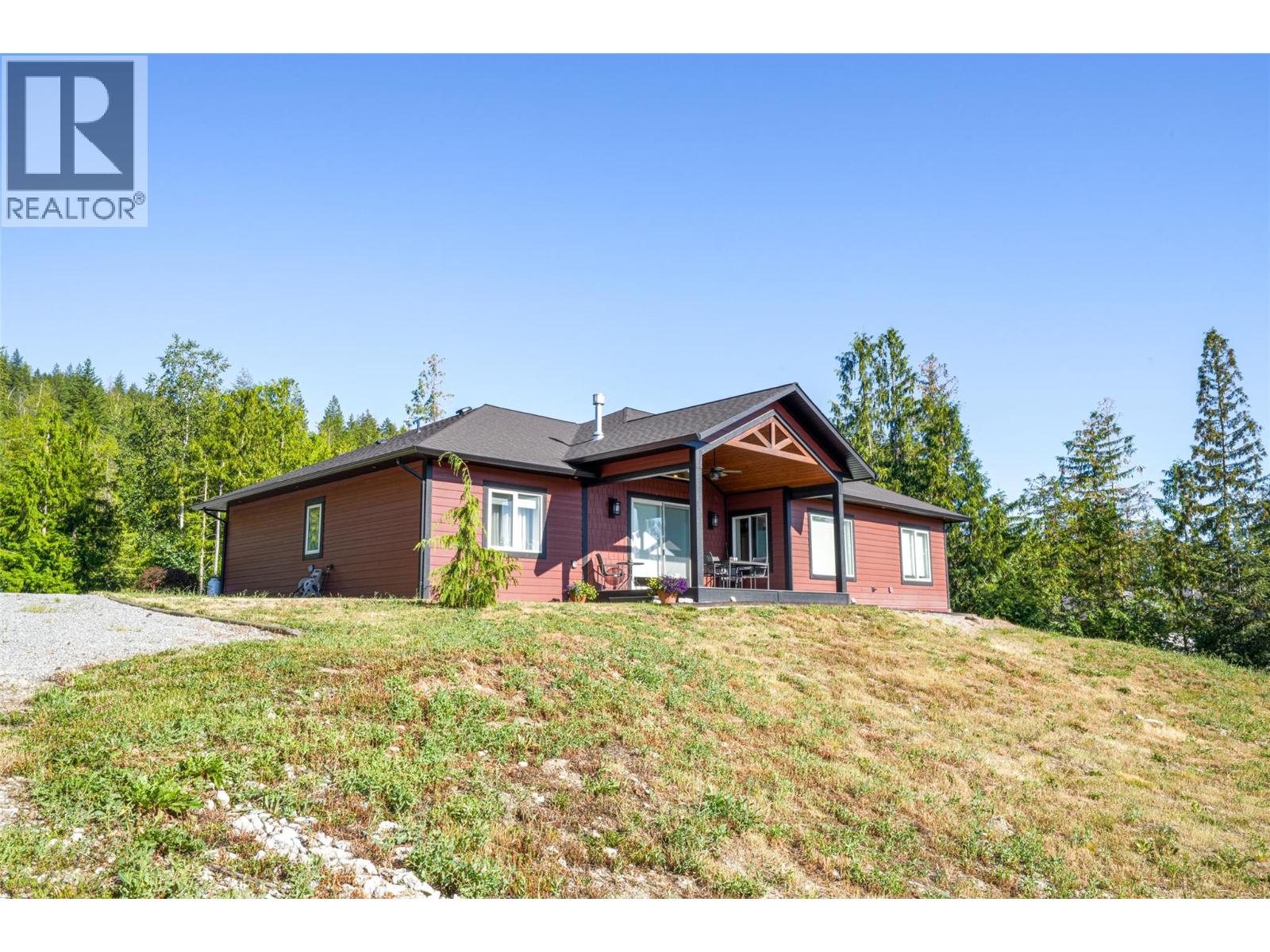  6209 Tatlow Road, Salmon Arm