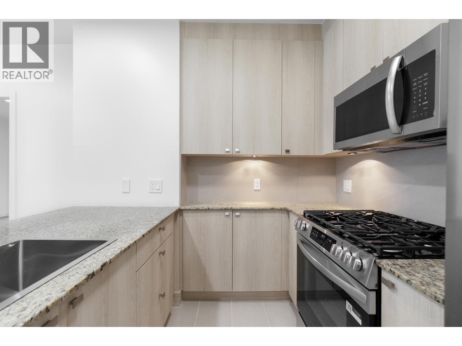 1803 400 CAPILANO ROAD, Port Moody