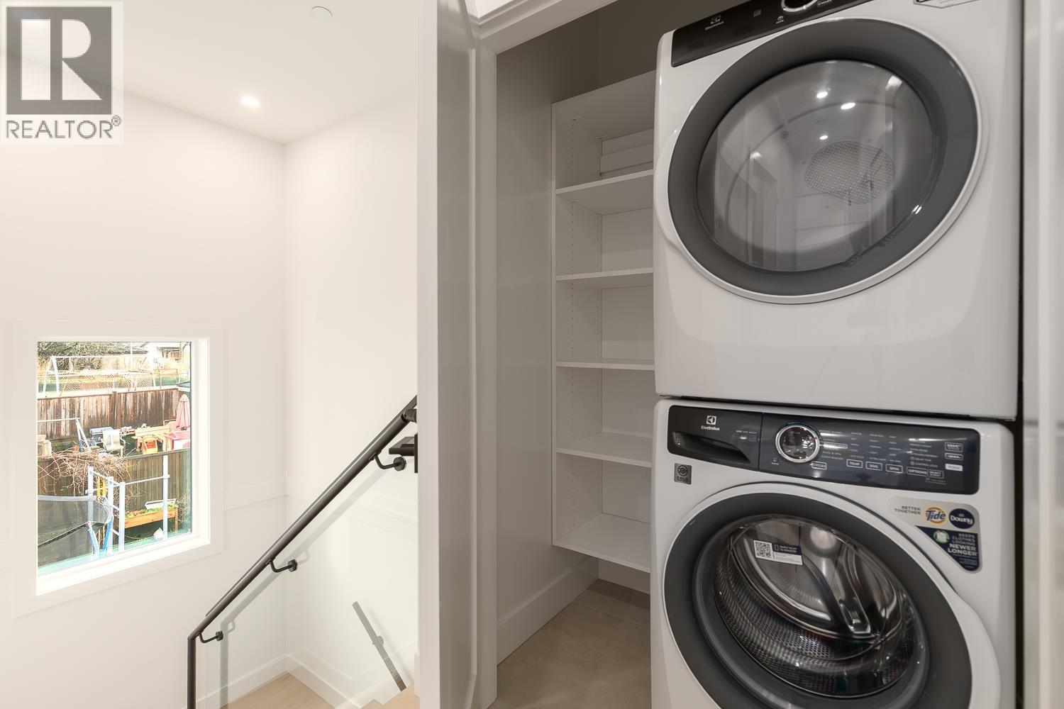 1 3506 E PENDER STREET, Vancouver