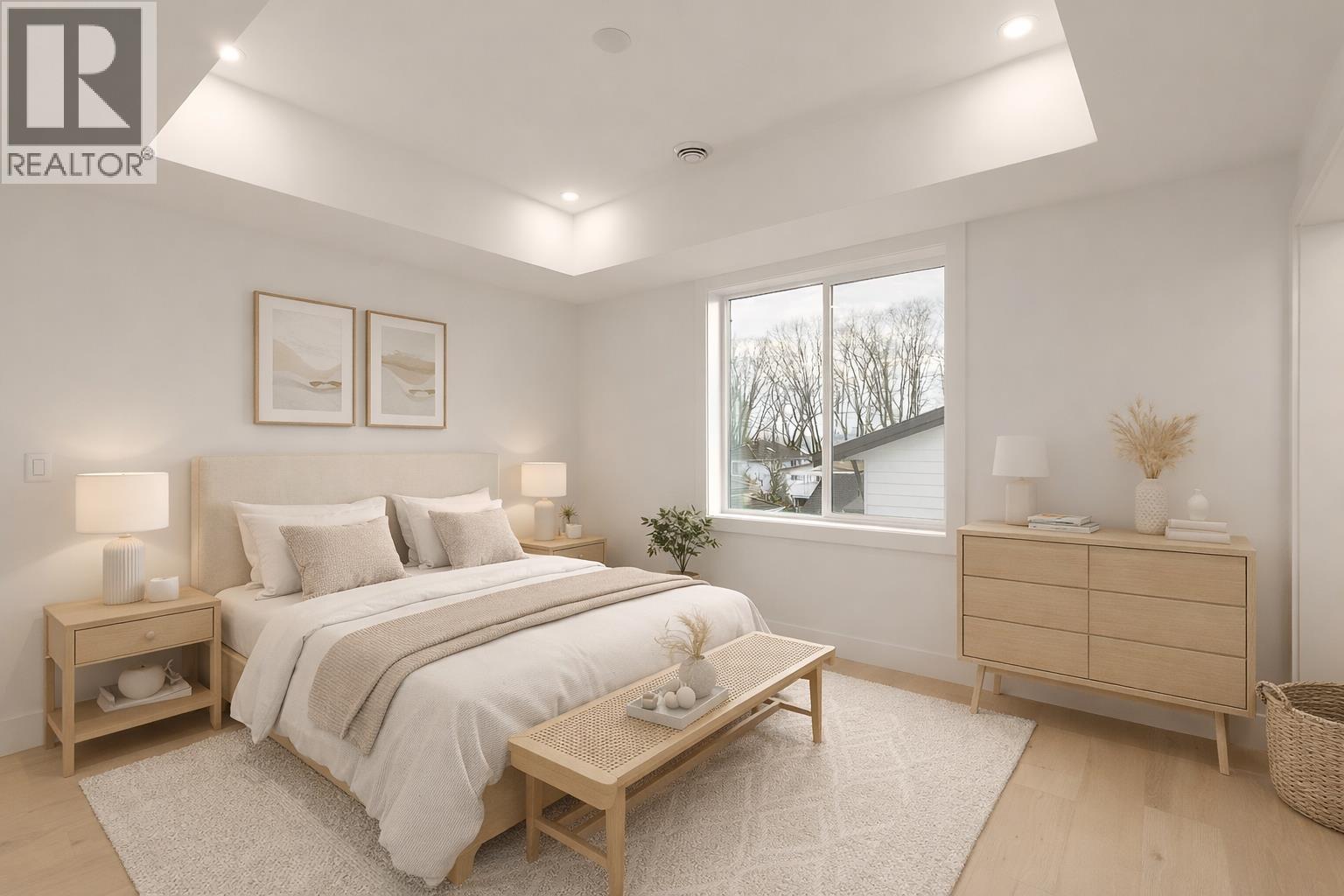 2 3508 E PENDER STREET, Vancouver