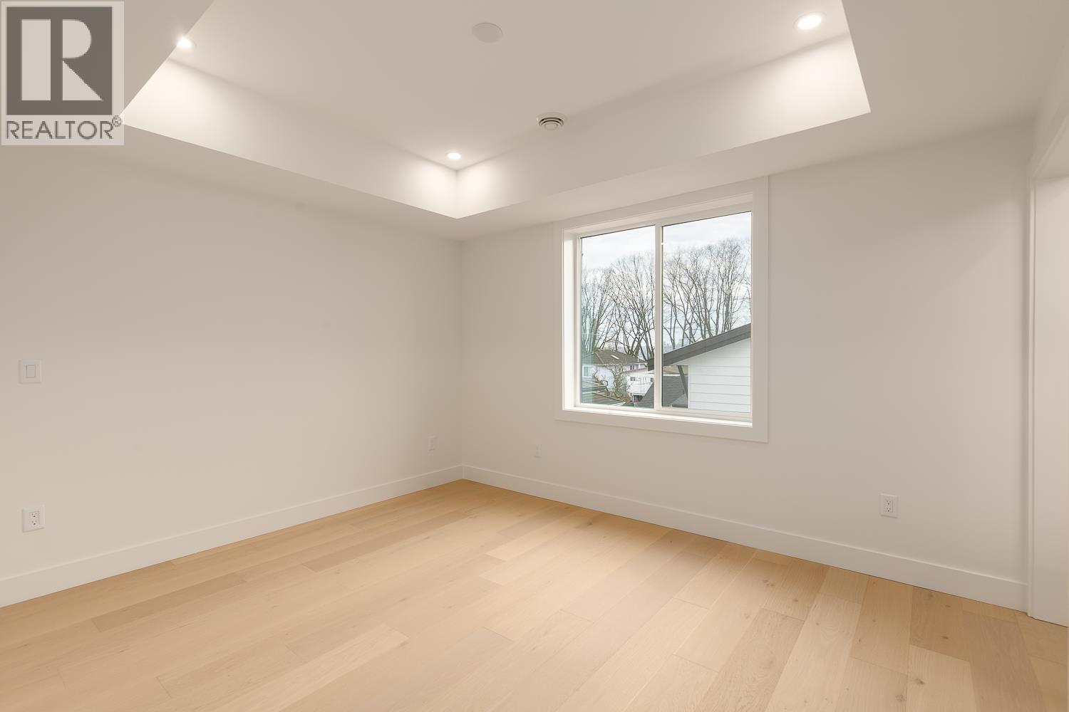 2 3508 E PENDER STREET, Vancouver