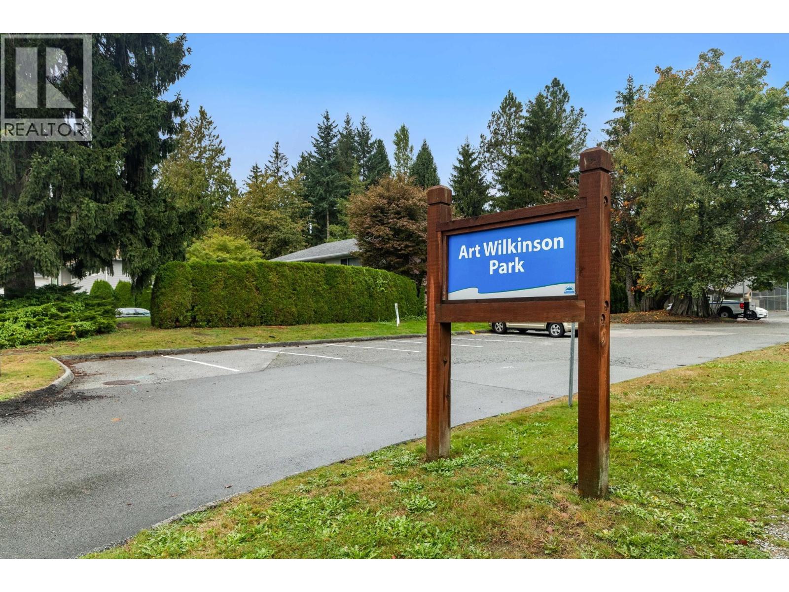 966 DUNDONALD DRIVE, Port Moody