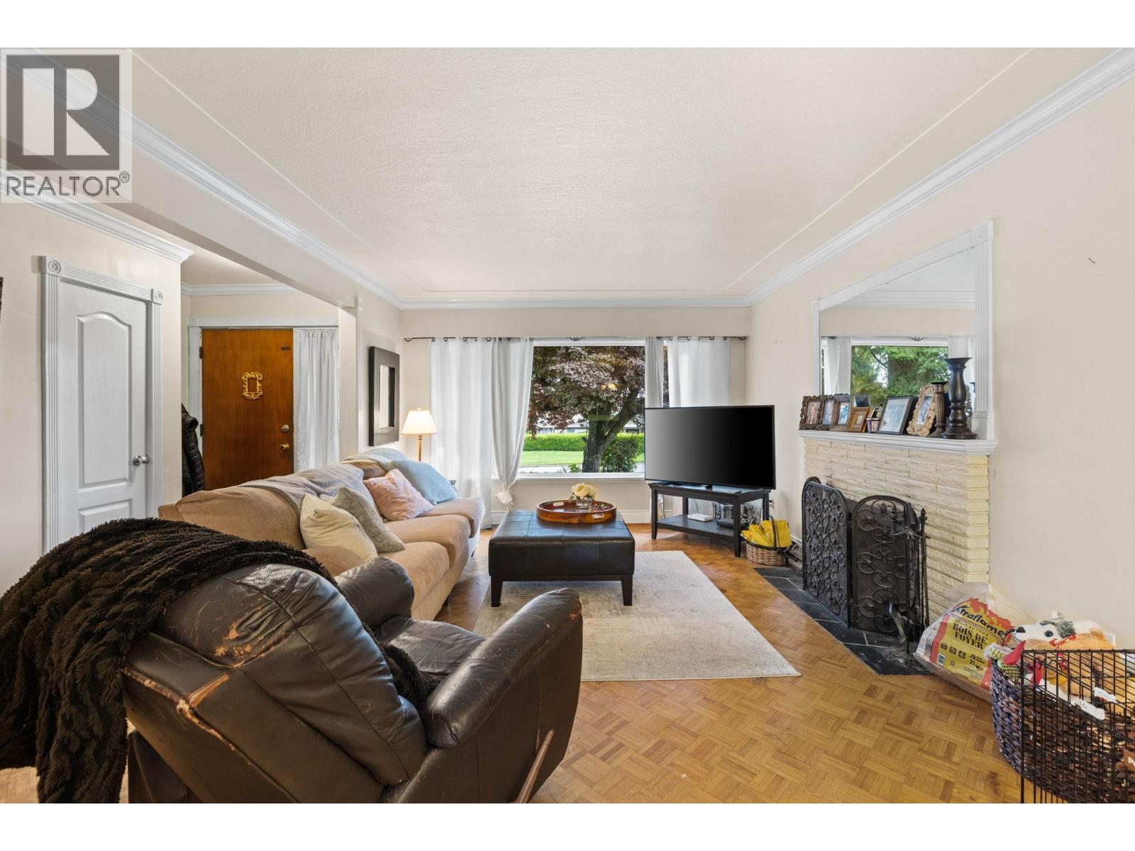 966 DUNDONALD DRIVE, Port Moody