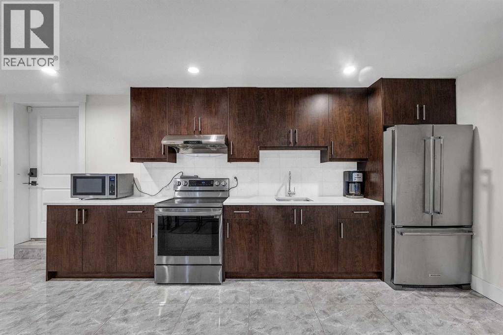 Single Family House for Sale in   Avenue NE Winston Heights/Mountview Calgary 