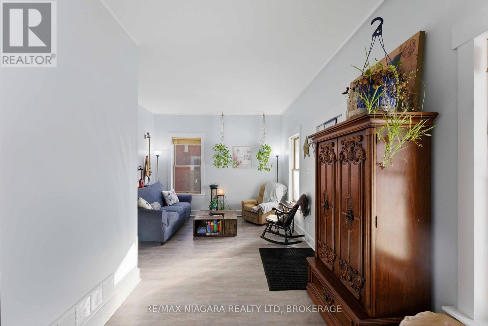 111 LOUISA STREET - Photo 5 of 37, St. Catharines (Downtown), Ontario