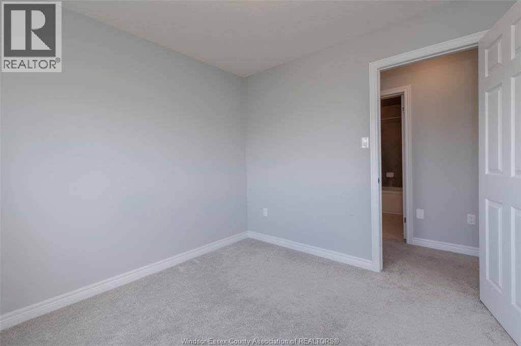 229 MACALISTER BOULEVARD - 29