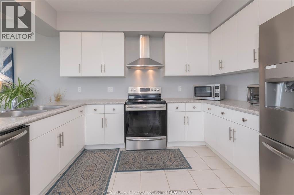 229 MACALISTER BOULEVARD - 23