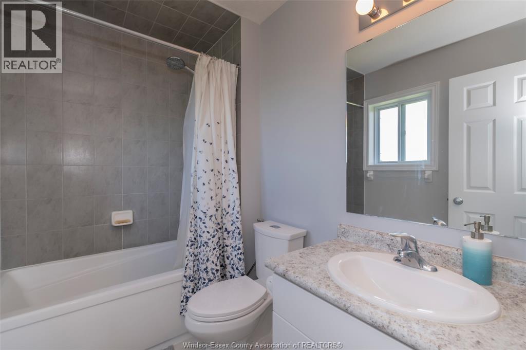 229 MACALISTER BOULEVARD - 38