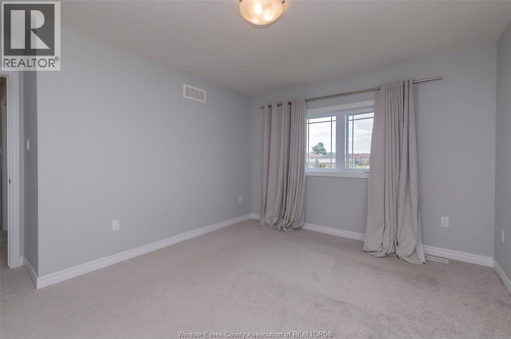 229 MACALISTER BOULEVARD - 40