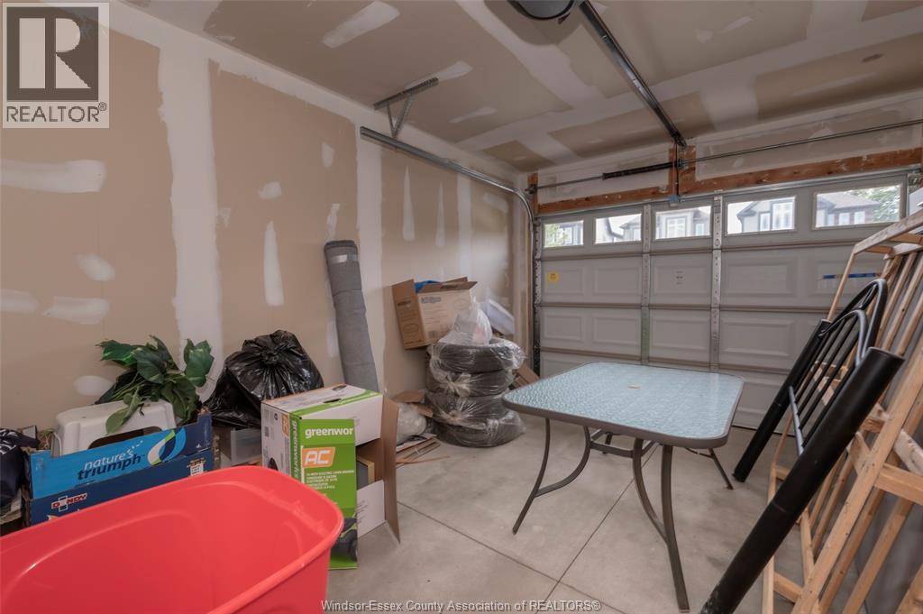229 MACALISTER BOULEVARD - 36