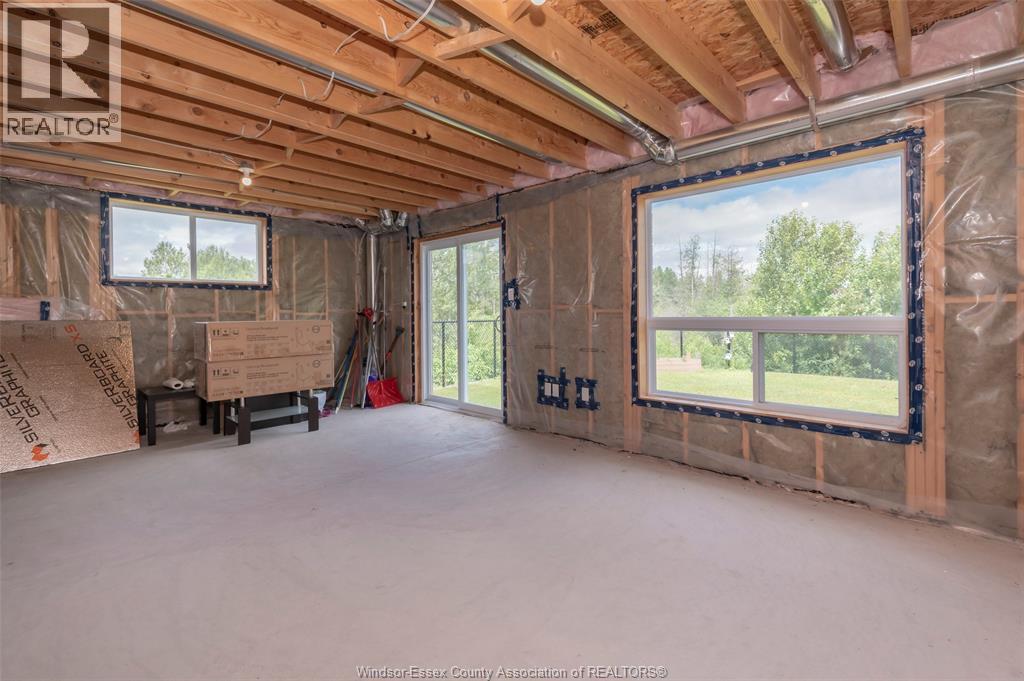 229 MACALISTER BOULEVARD - 35
