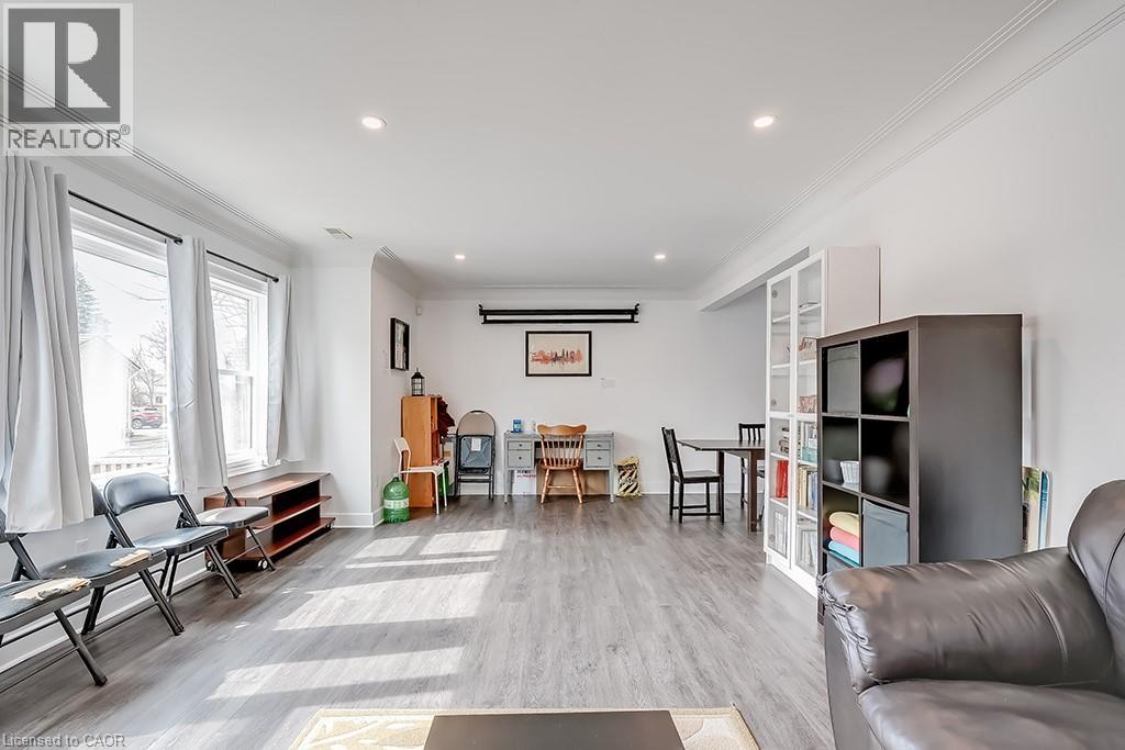 50 SANDERS Boulevard - 4