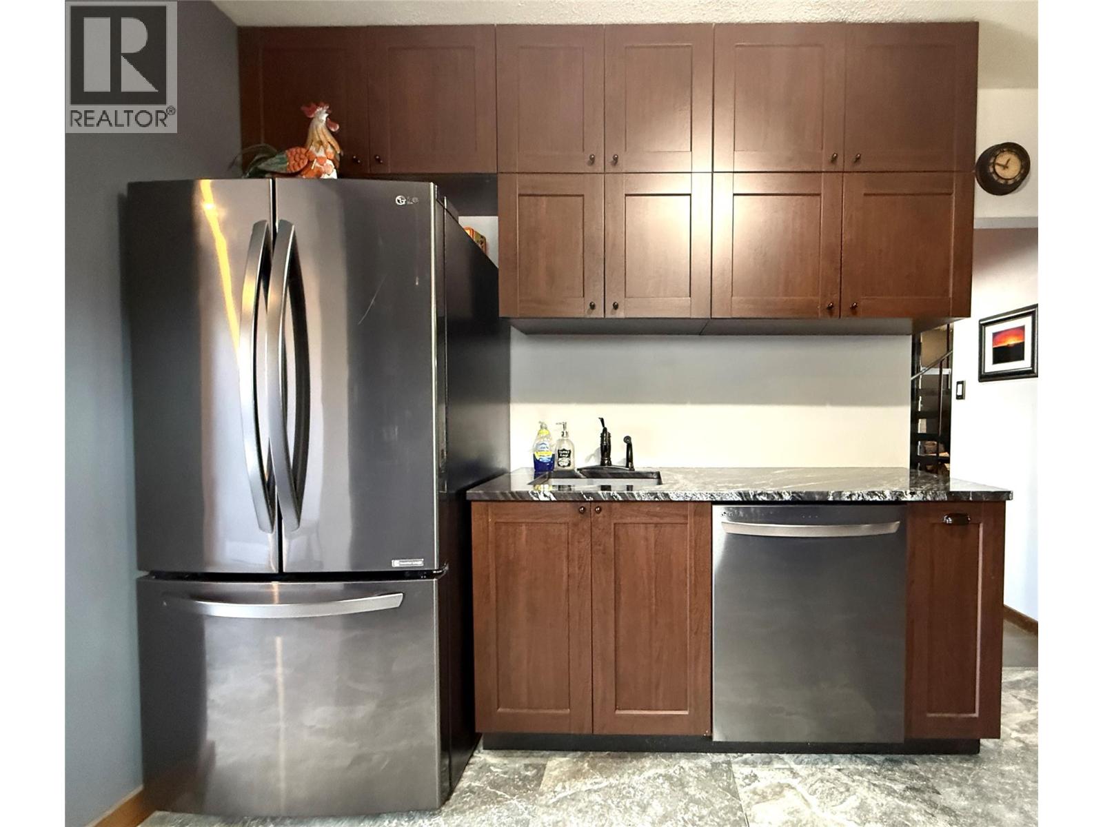 205 OTIS STREET - 10