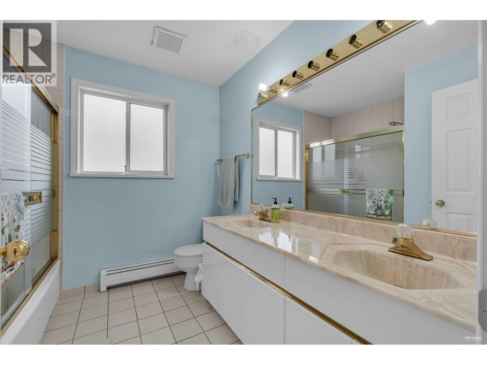 426 W 44TH AVENUE, Vancouver