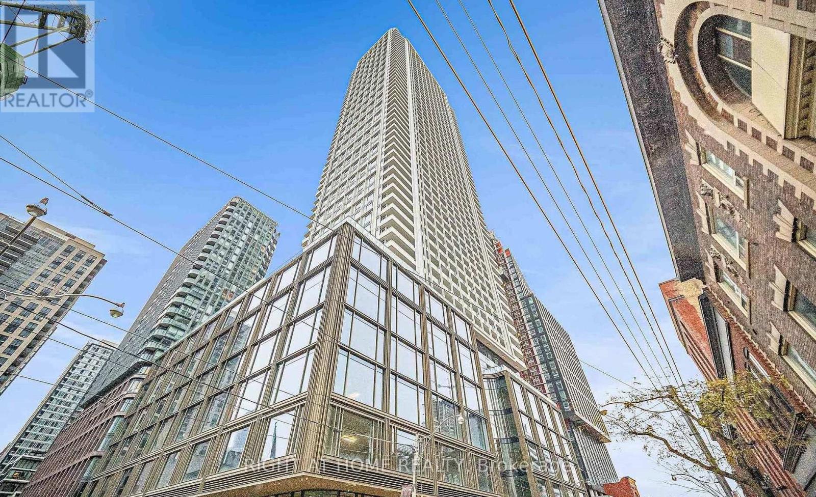 Listing photo of 4711 - 88 QUEEN STREET E