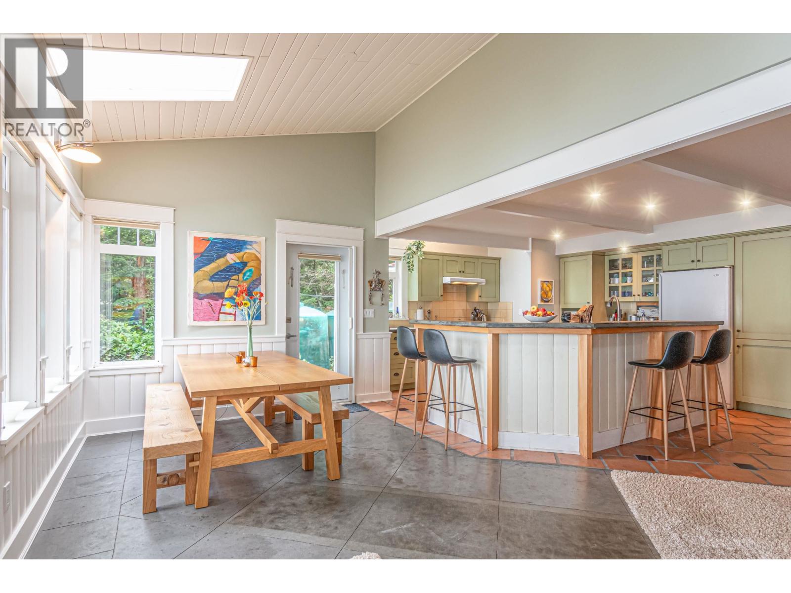 105 ISLAND PARK DRIVE — photo 11