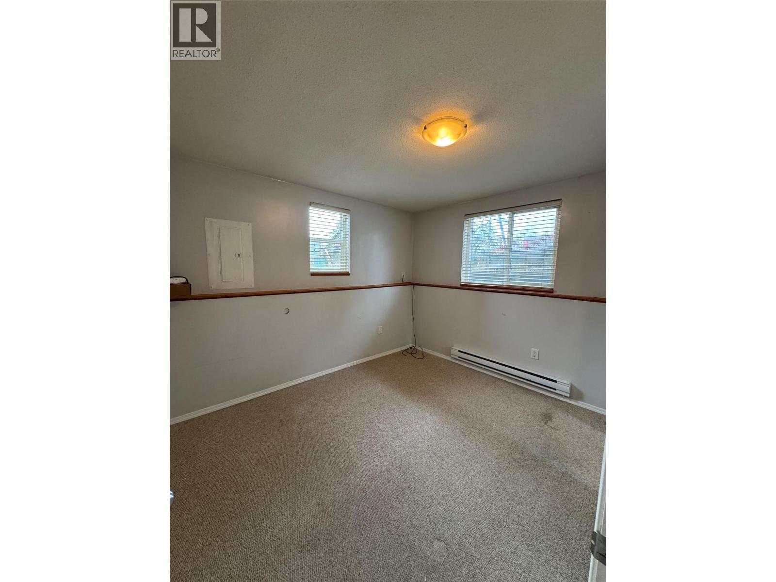  1025 Laurier Avenue, Kelowna