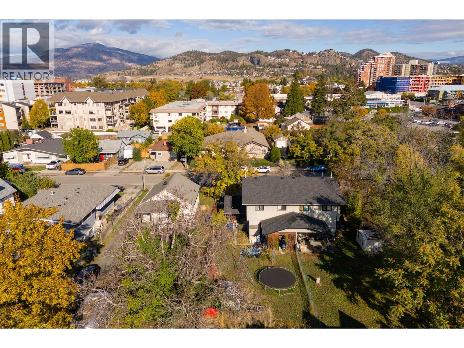  1025 Laurier Avenue, Kelowna