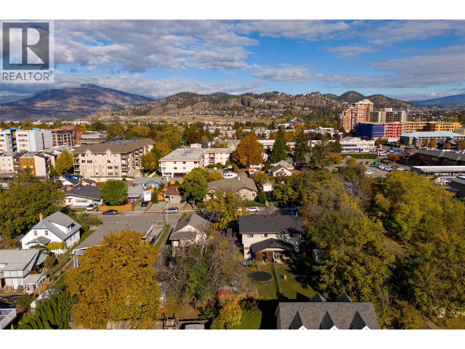  1025 Laurier Avenue, Kelowna