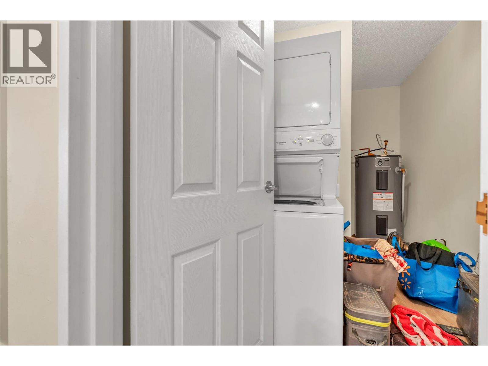 66 Angela Ave Unit# 203, Princeton