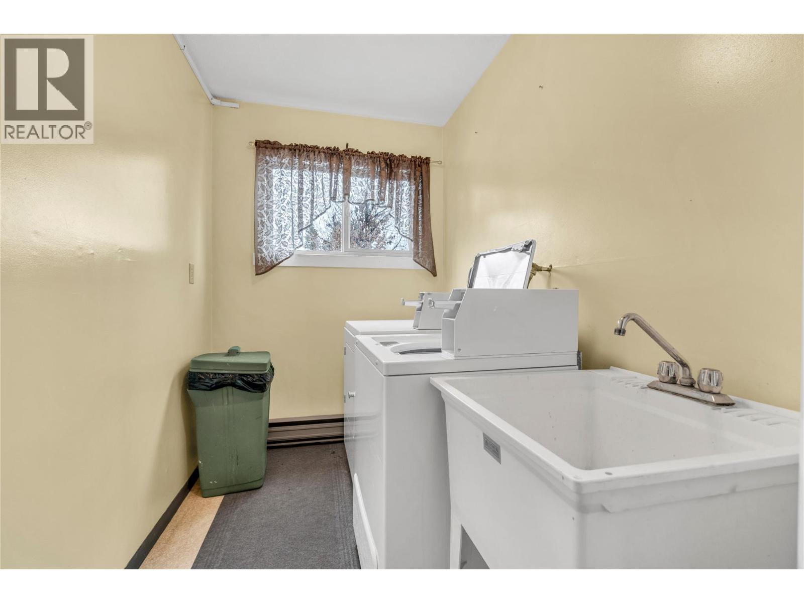 66 Angela Ave Unit# 203, Princeton