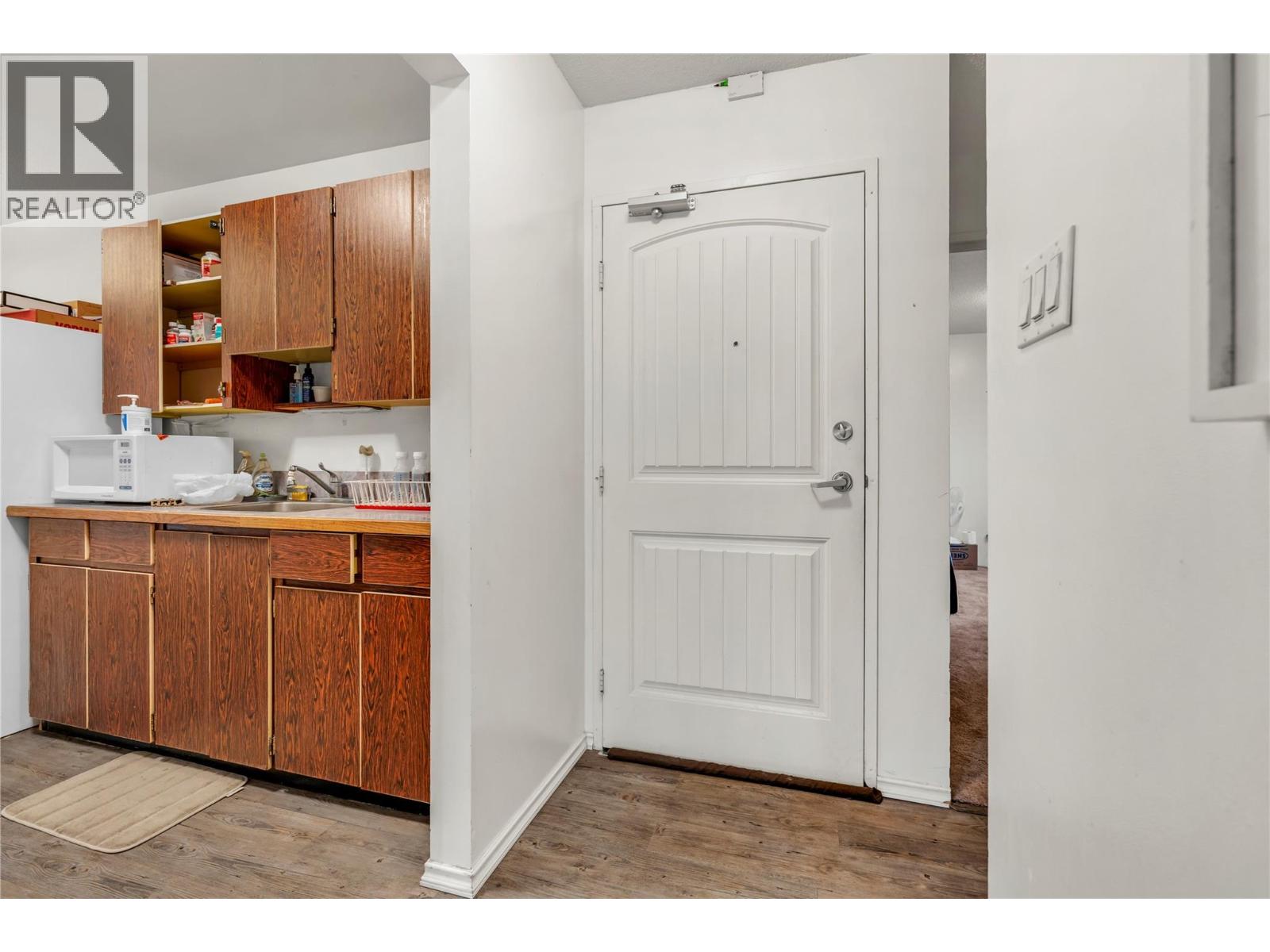 66 Angela Ave Unit# 207, Princeton