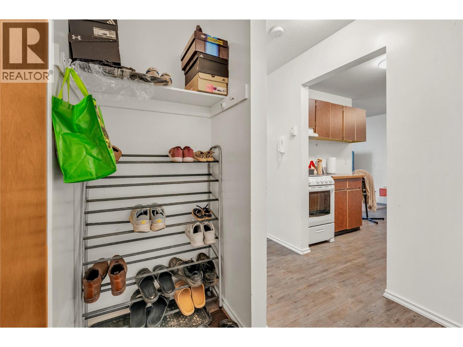 66 Angela Ave Unit# 207, Princeton