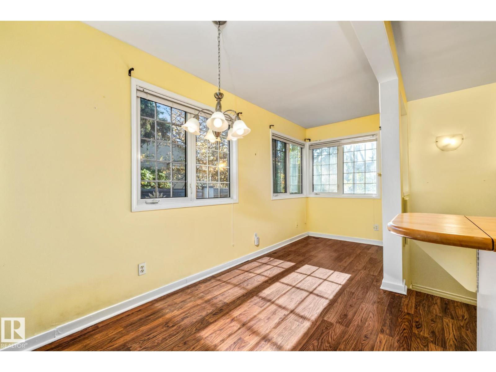 10405 GLENORA CR NW - 12