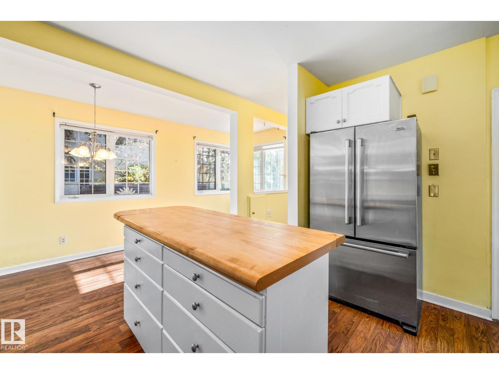 10405 GLENORA CR NW - 16