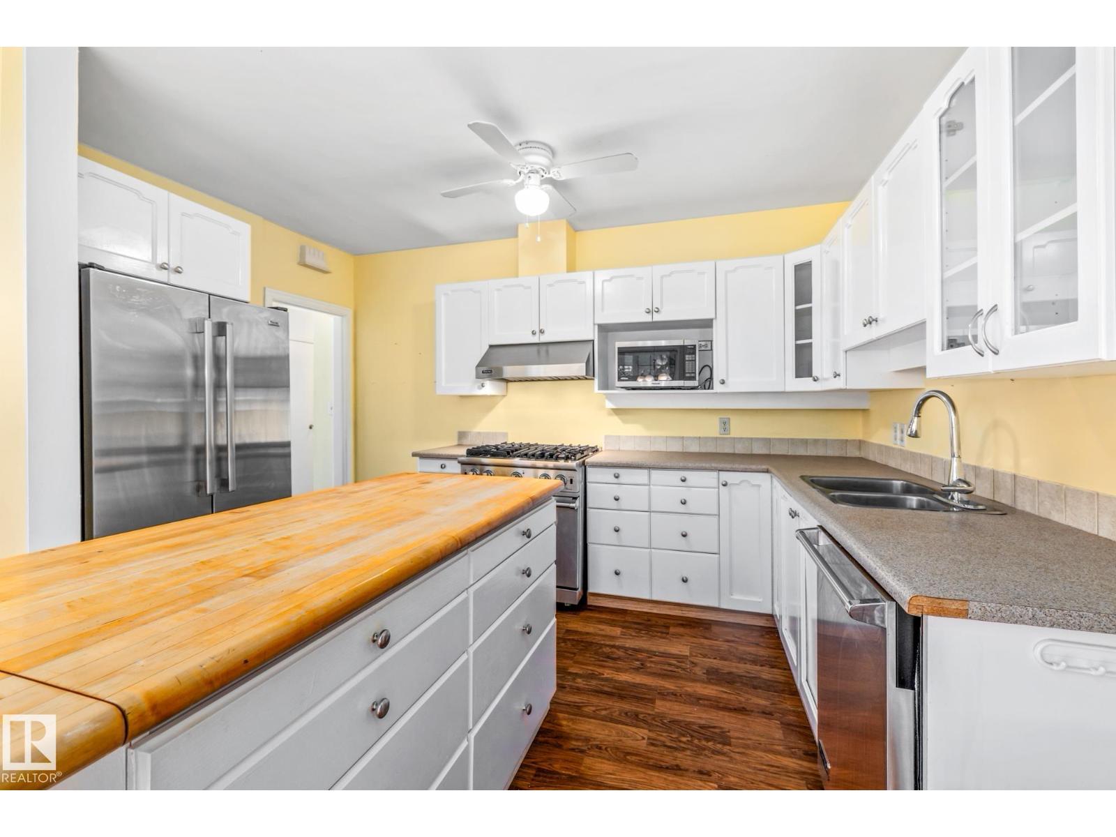 10405 GLENORA CR NW - 17