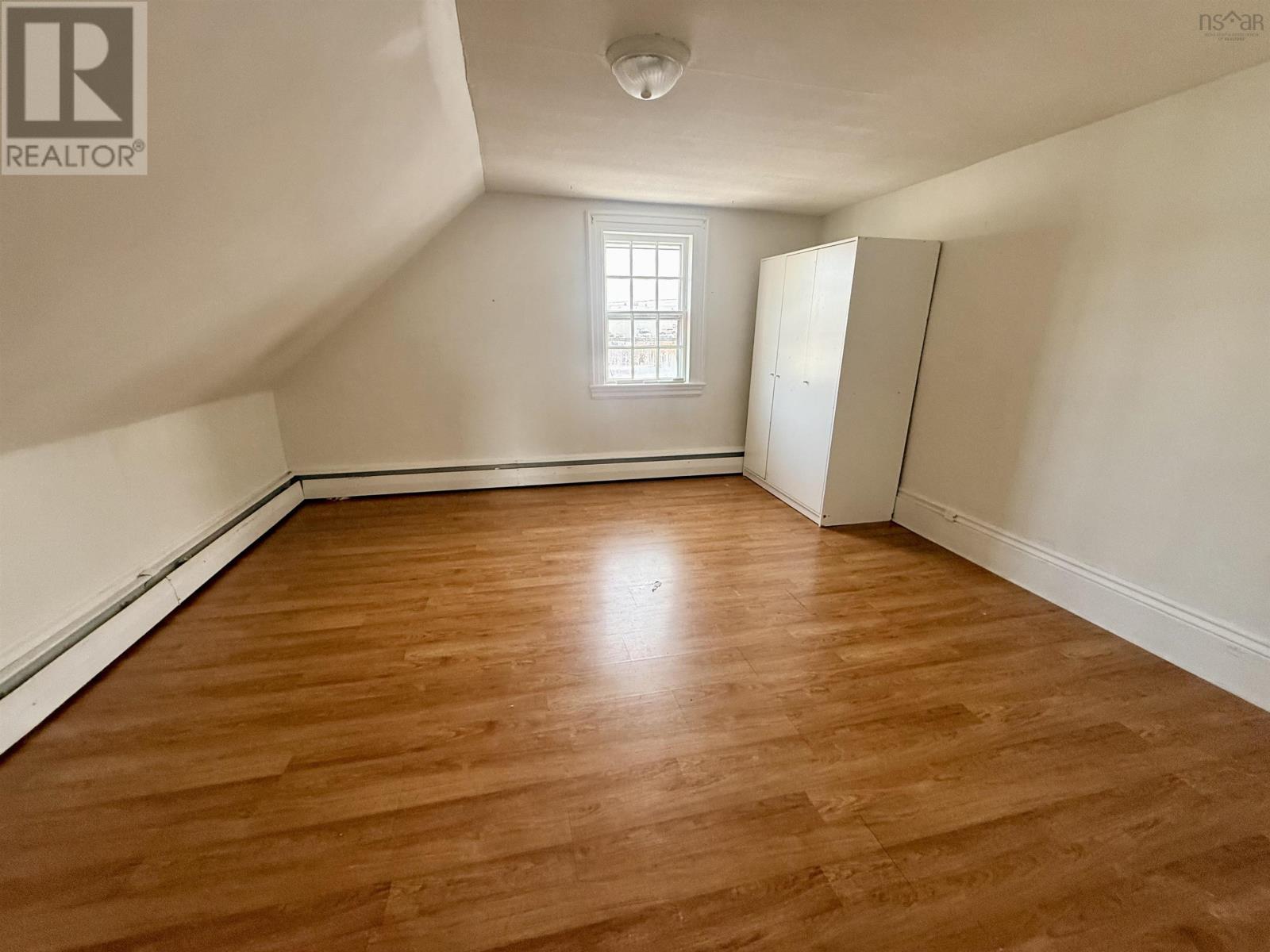 Property 9 of 17 of 27 Starrs Road