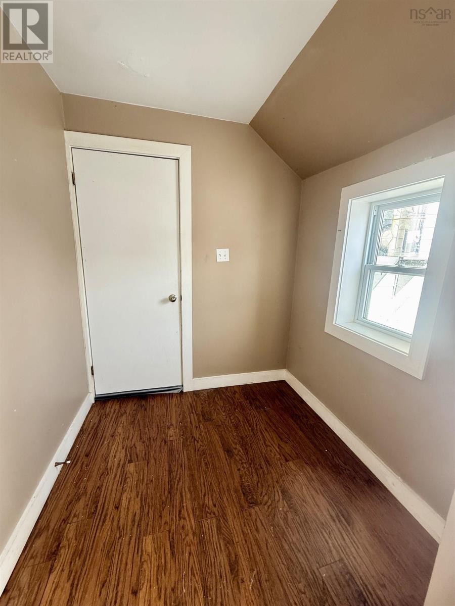 Property 2 of 17 of 27 Starrs Road