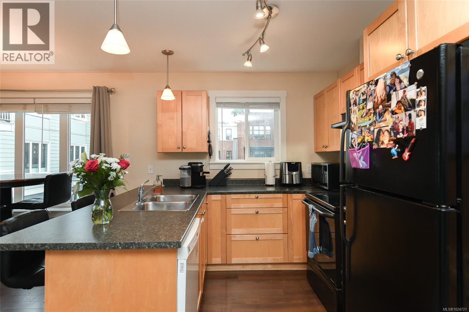 22 115 20th St, Courtenay