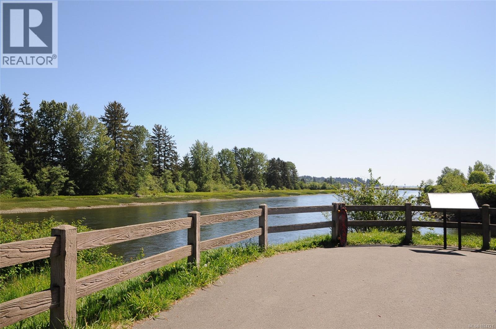 22 115 20th St, Courtenay