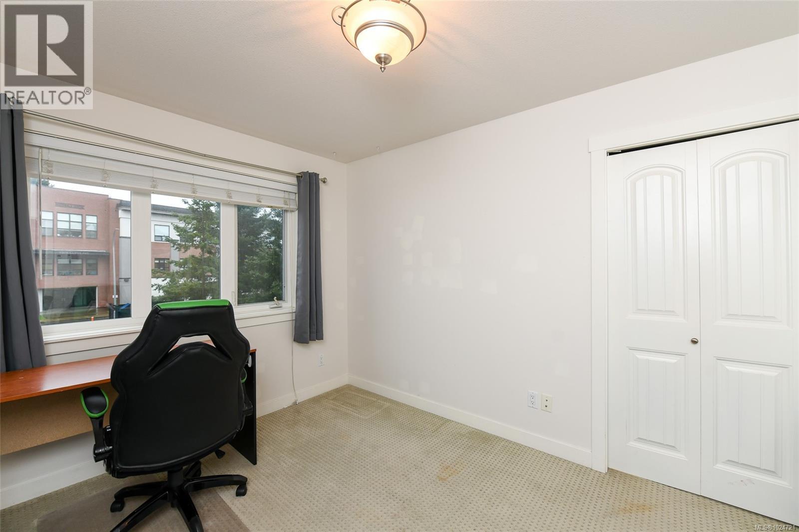 22 115 20th St, Courtenay