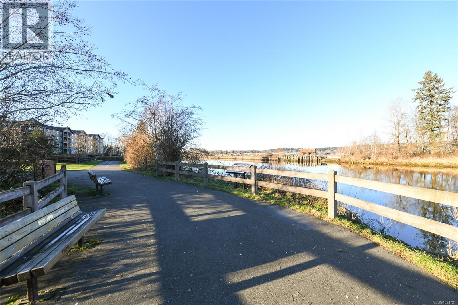 22 115 20th St, Courtenay