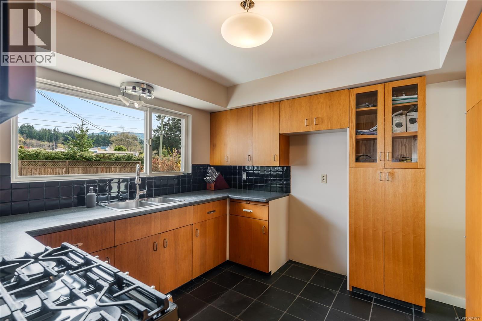 4632 Durant St - 6