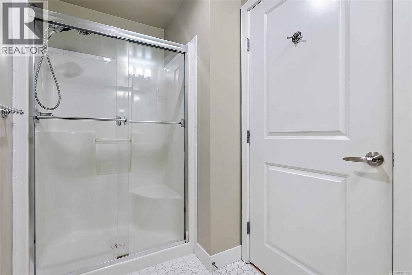 Single Family House for Sale in   West Saanich Rd Saanich 