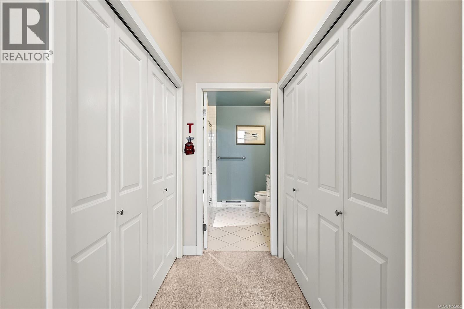 Single Family House for Sale in   West Saanich Rd Saanich 