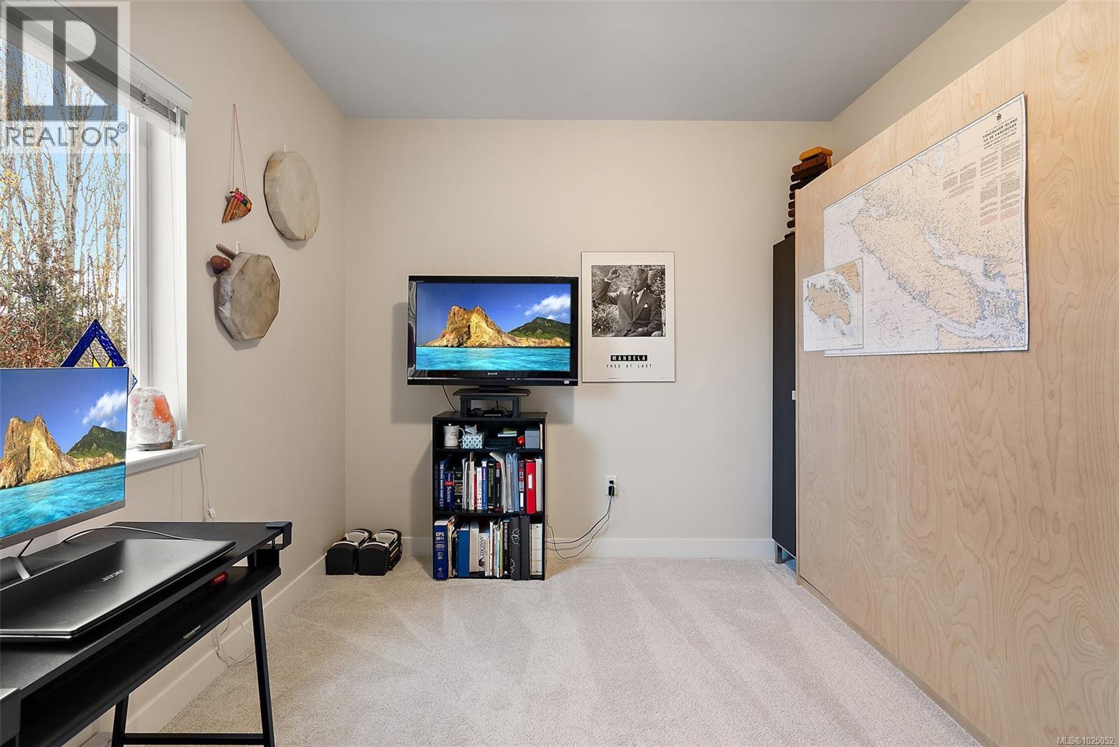 Single Family House for Sale in   West Saanich Rd Saanich 