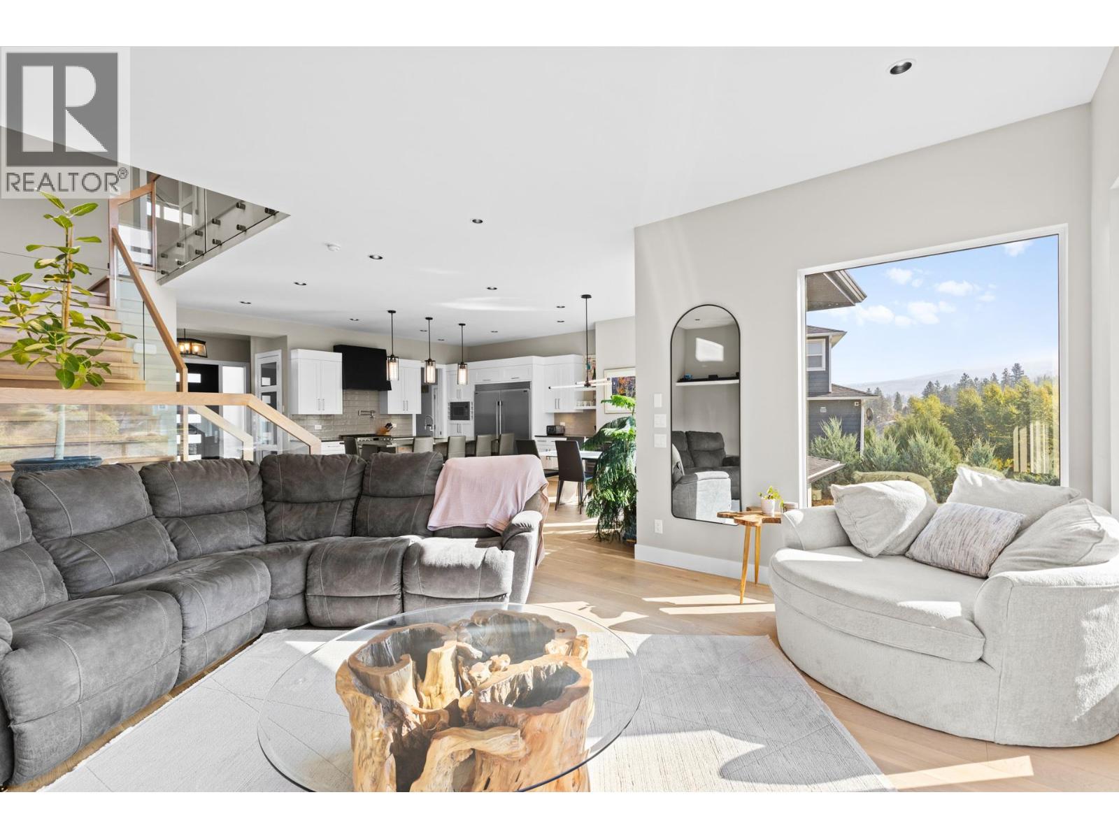  465 Swan Drive, Kelowna