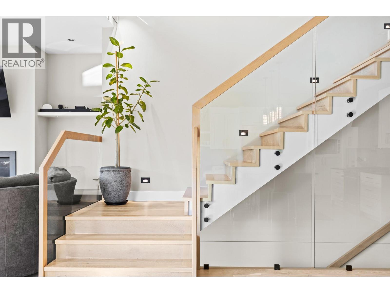  465 Swan Drive, Kelowna