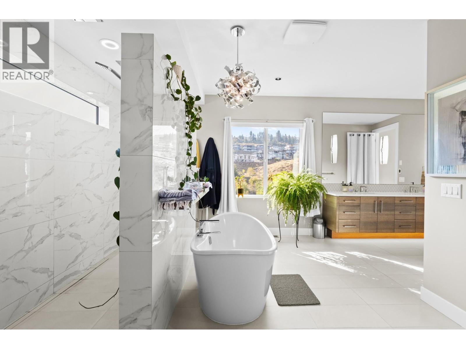  465 Swan Drive, Kelowna