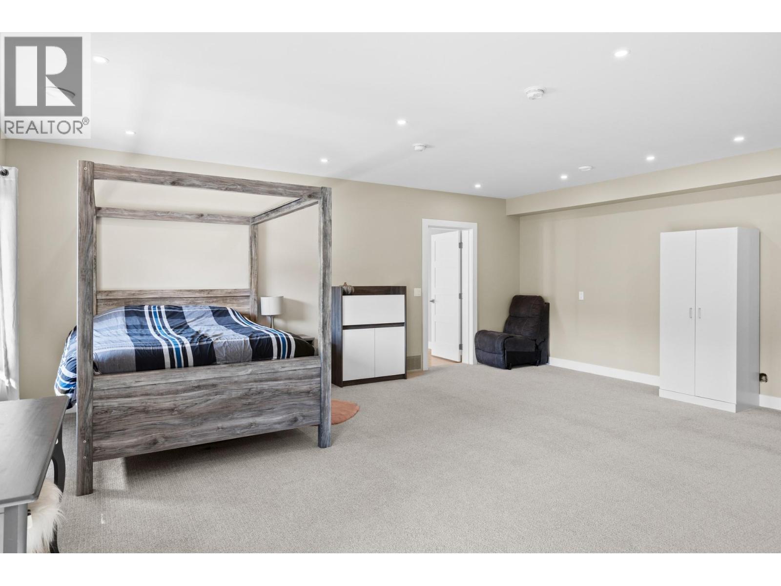  465 Swan Drive, Kelowna