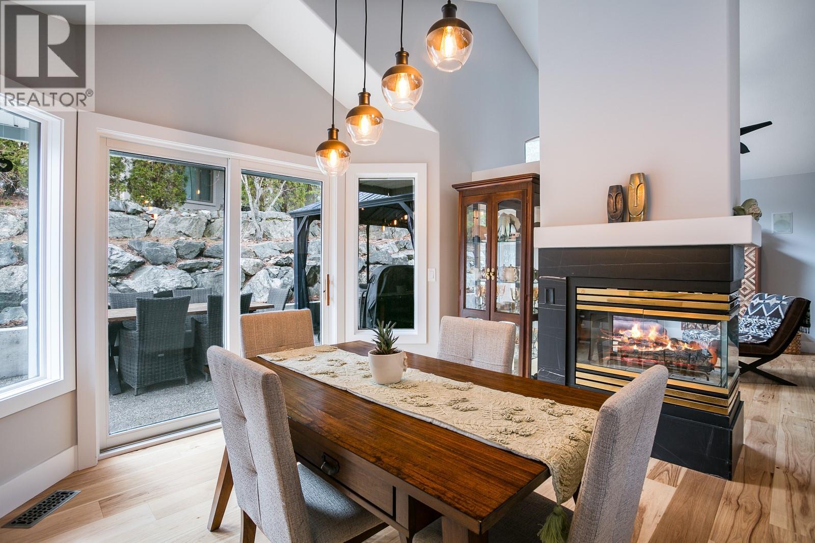 4172 Gallaghers Grove, Kelowna