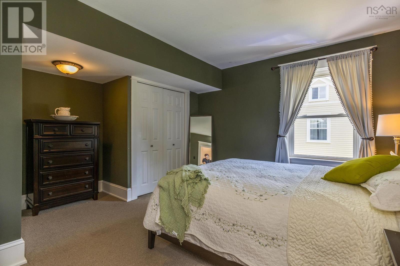 Property 34 of 51 of 57 Alexandra Avenue