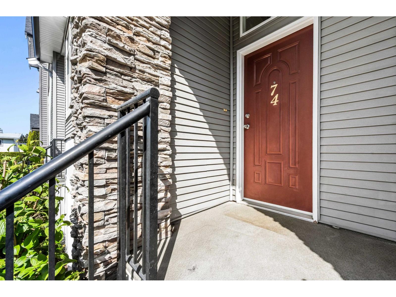 74 8881 WALTERS STREET, Chilliwack Proper South, Chilliwack