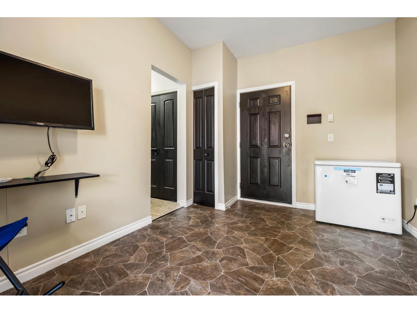 74 8881 WALTERS STREET, Chilliwack Proper South, Chilliwack