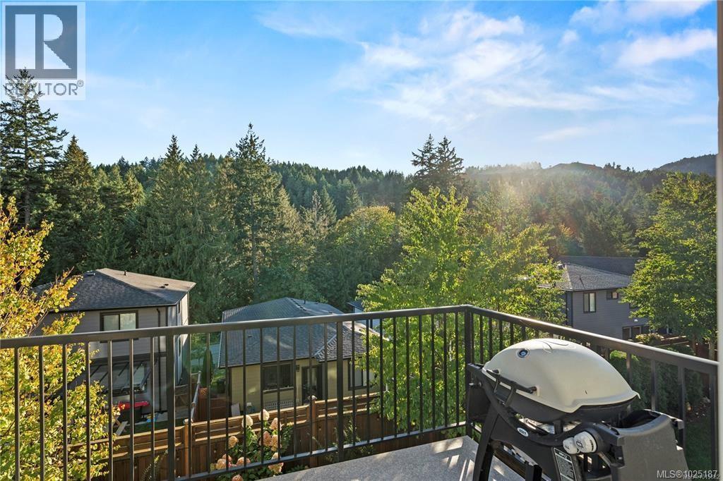  1252 Solstice Crescent, Langford